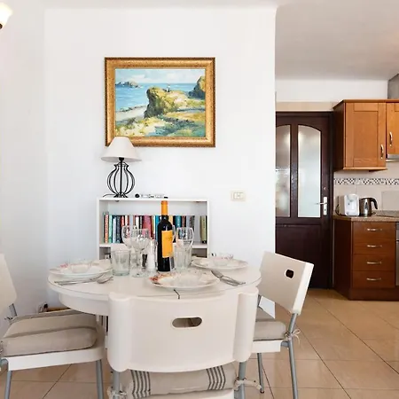 Puerto Chico B Appartement *